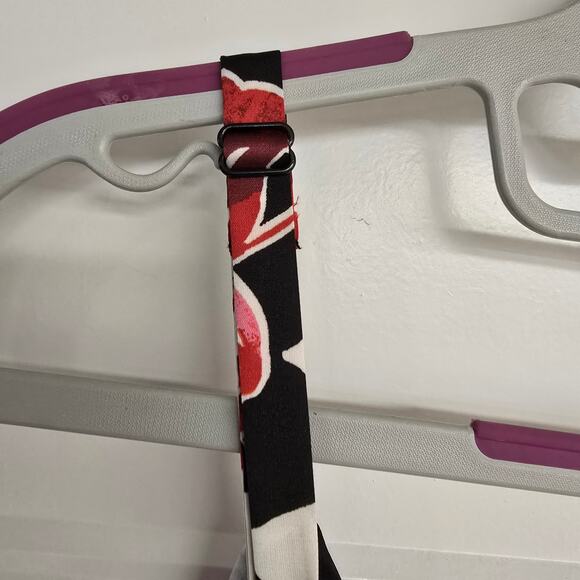 Women's WHBM Red & Black Floral Silky Feel Camisole Tank | Size 2 - Picture 6 of 8